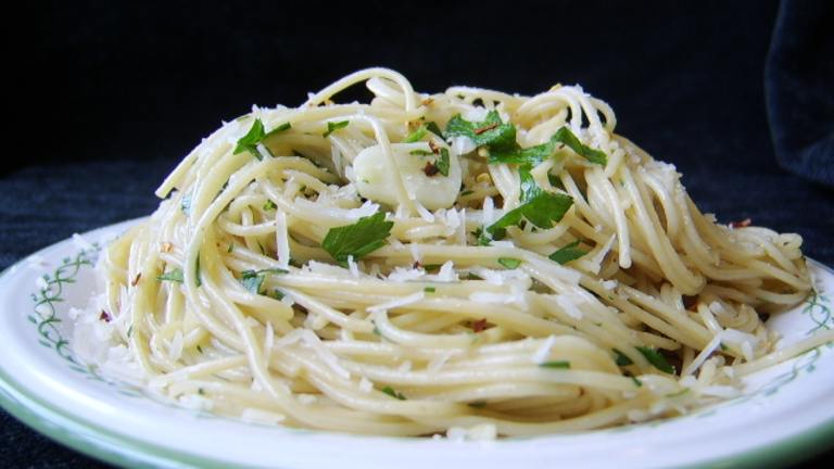 Spaghetti in Garlic-Infused Olive Oil with Chili Flakes and Parmesan