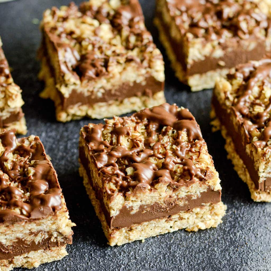 No-Bake Chocolate Oat and Peanut Butter Bars