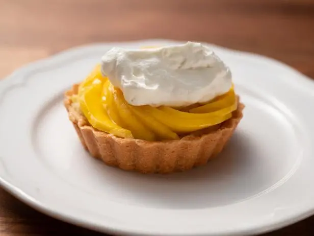 No-Bake Coconut Mango Tart with Toasted Macadamia Nuts