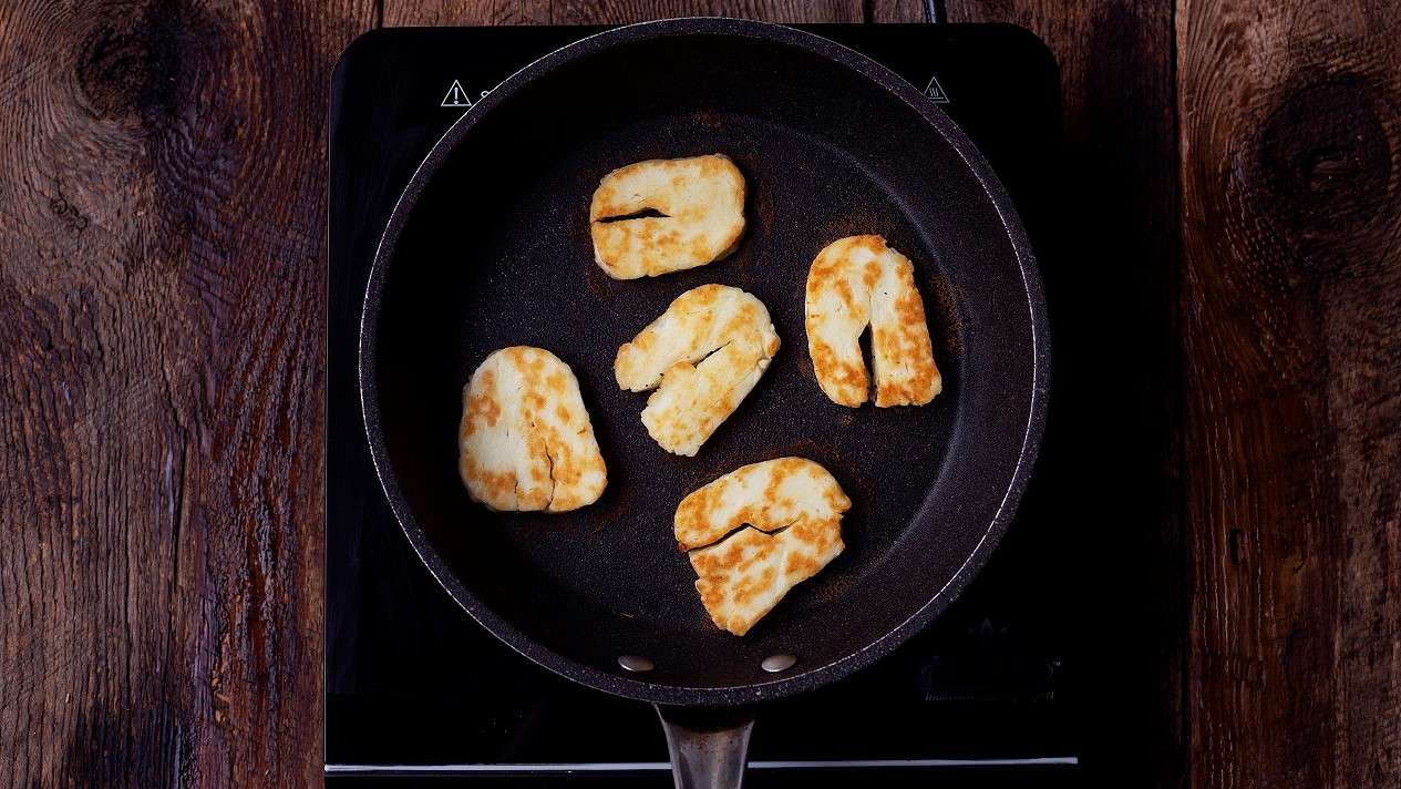 Pan-Fried Halloumi with Tomato, Cucumber, and Mint Salad