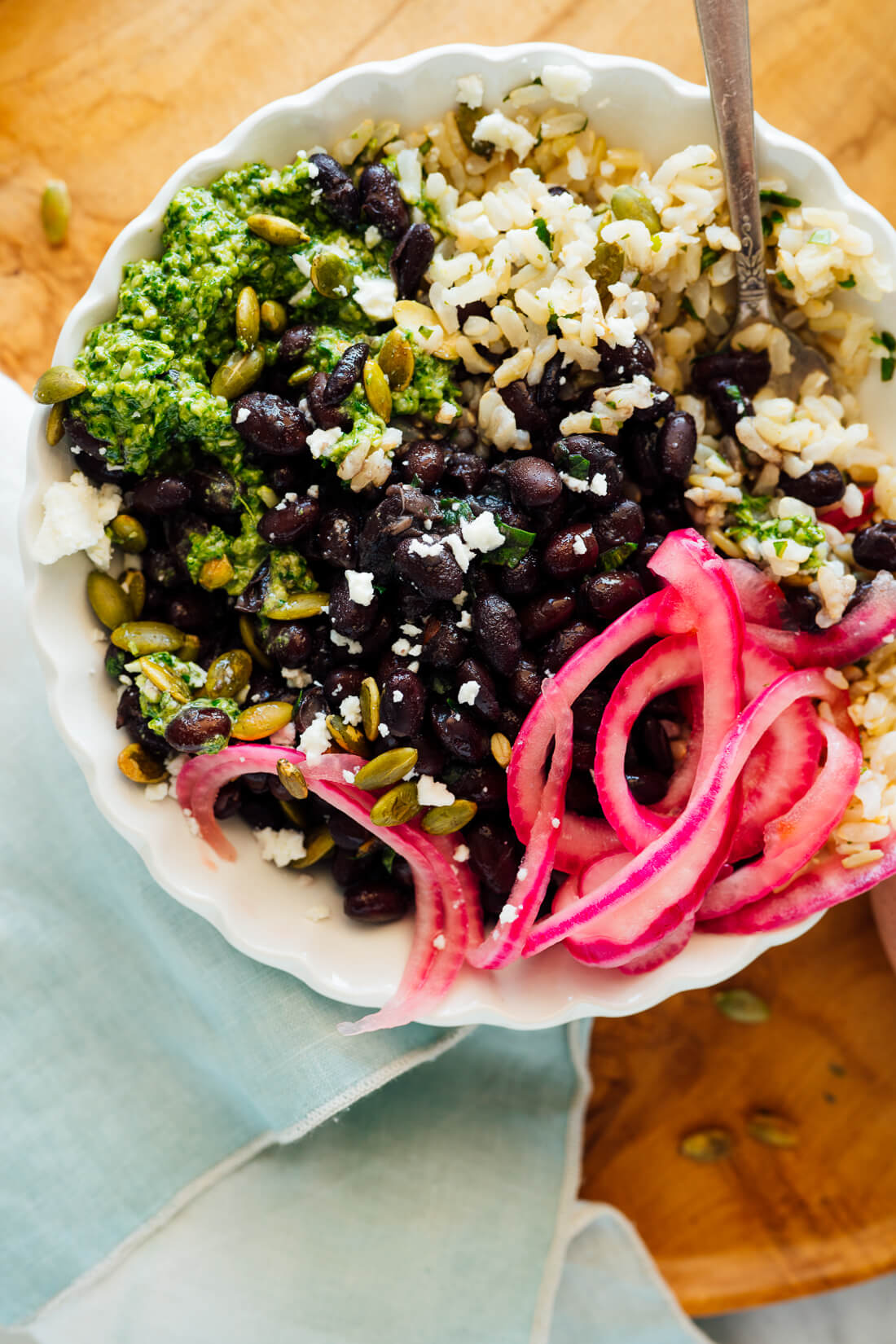 One-Pot Quinoa and Black Bean Burrito Bowl