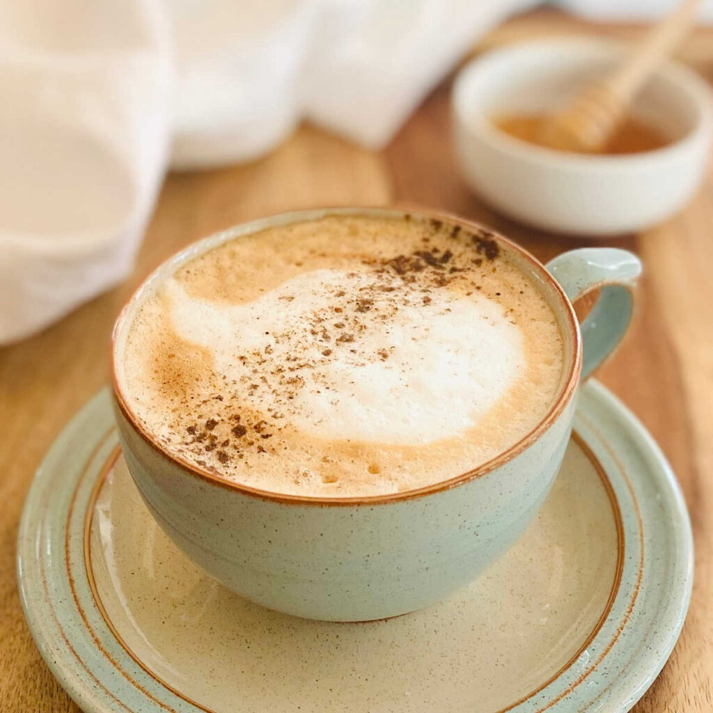 Boston-Style Specialty Coffee Latte with Cardamom