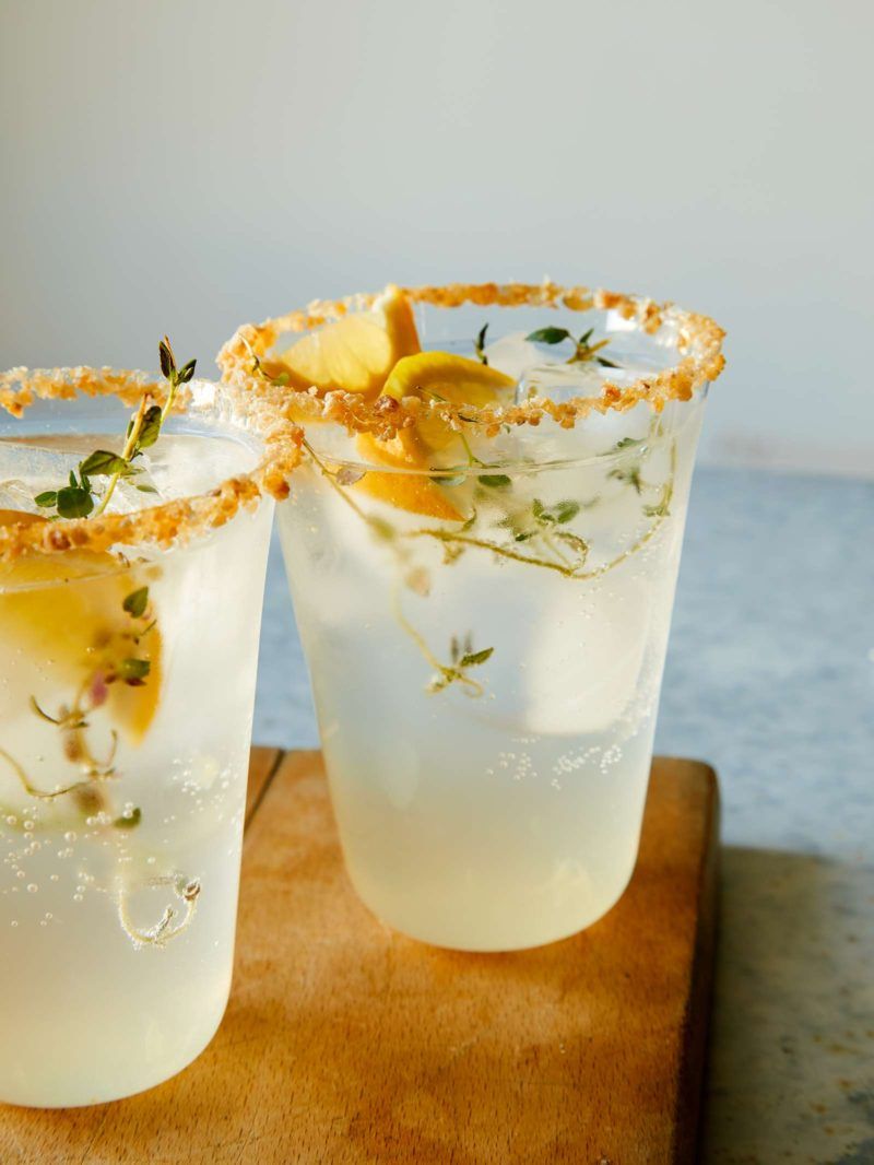 Shaken Honey Citrus Fizz