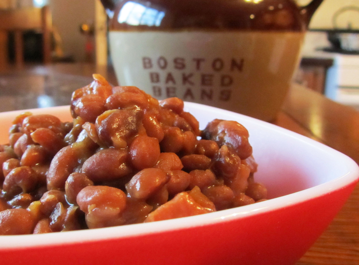 Slow-Baked Boston Baked Beans with Molasses and Salt Pork