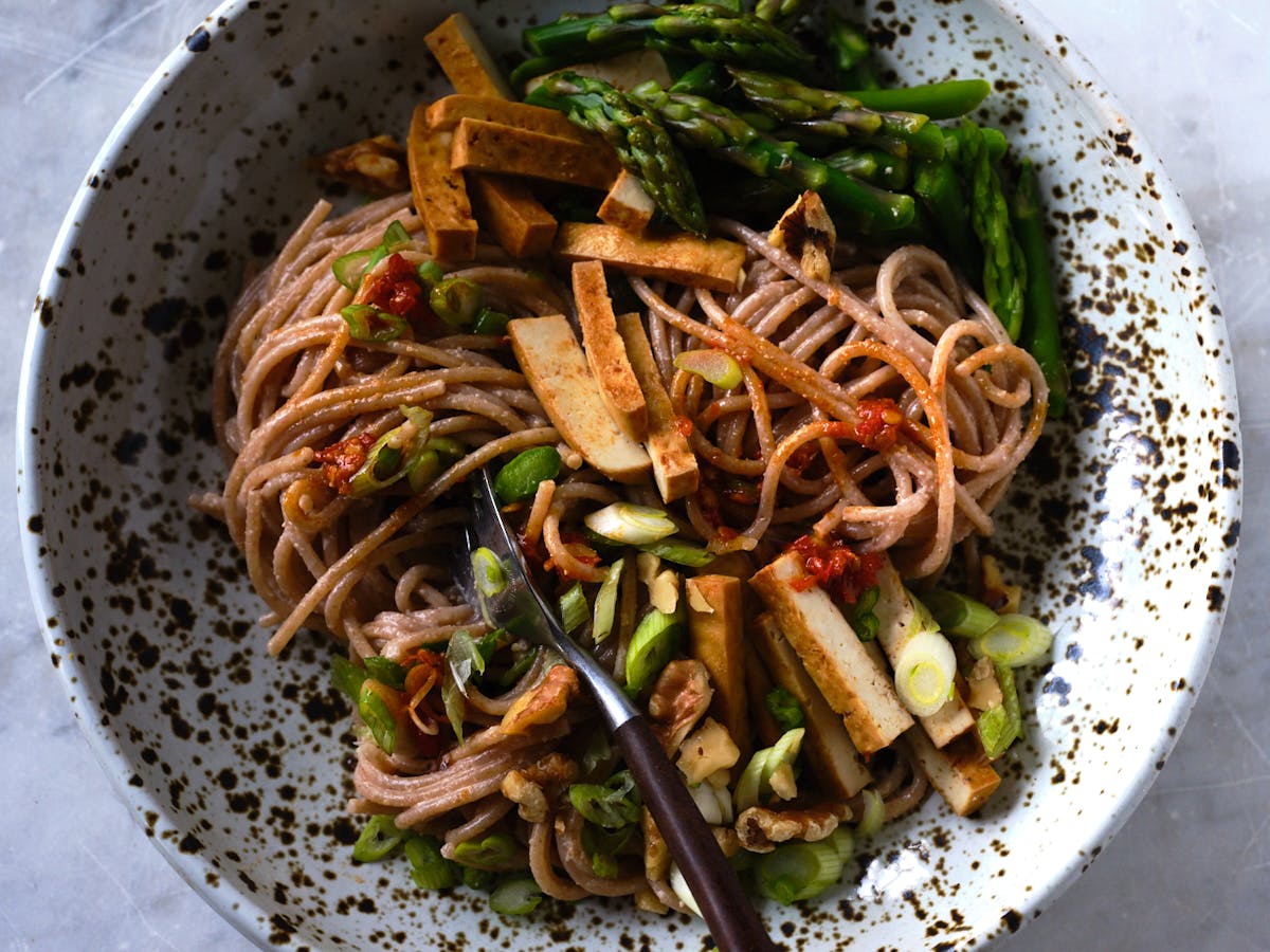 Walnut-Miso Noodle Bowl with Asparagus and Chile Paste