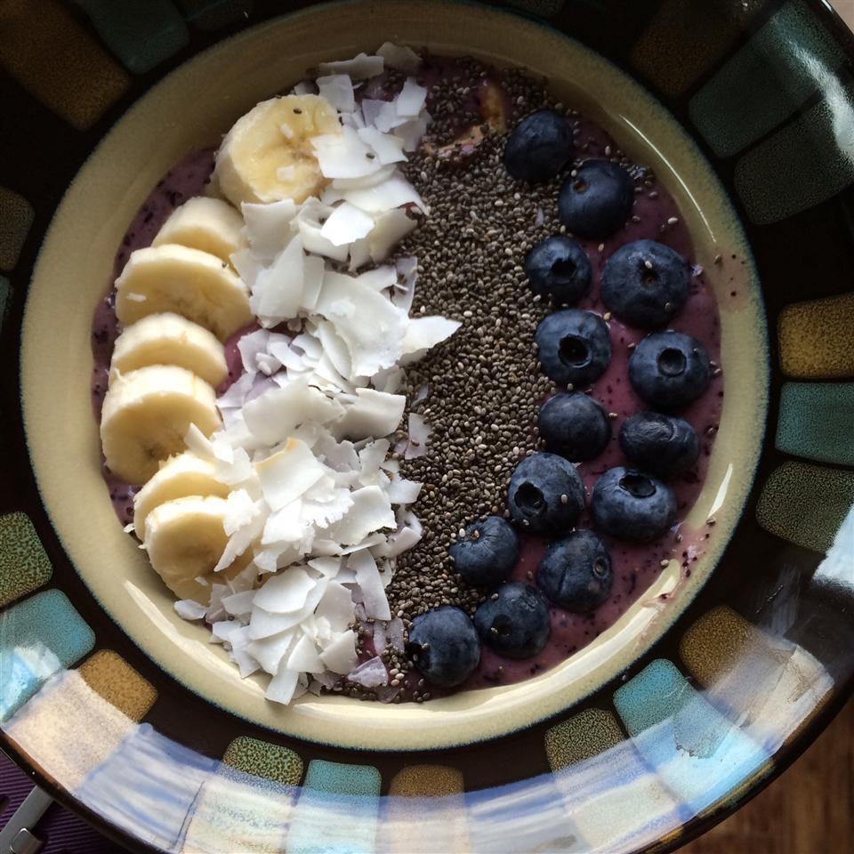 Frozen Blueberry and Coconut Smoothie Bowl