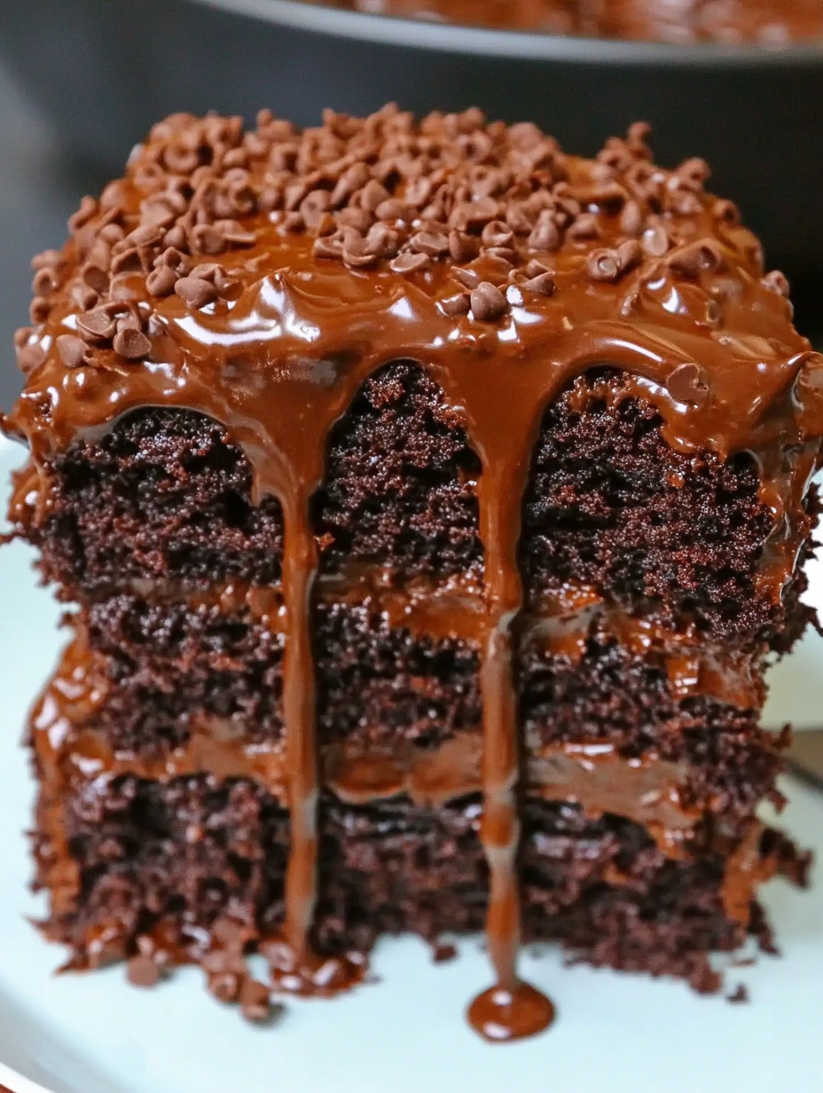 Decadent 3-Ingredient Chocolate Fudge Cake