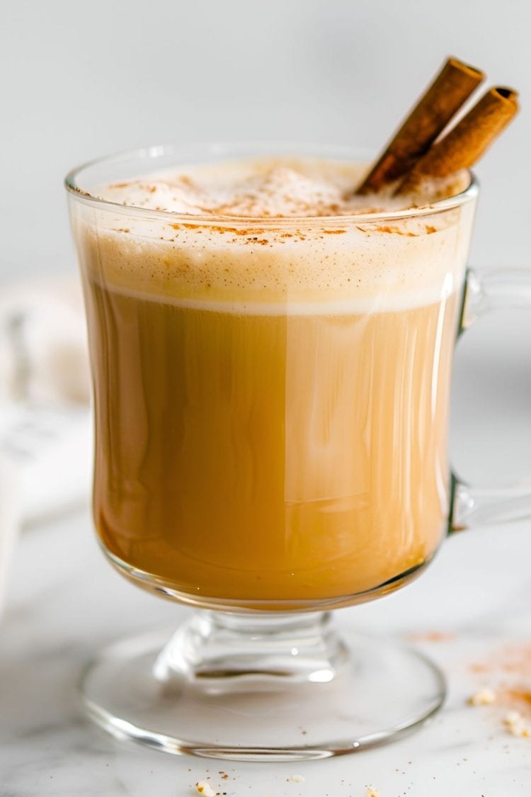 Spiced Rum Hot Buttered Cider