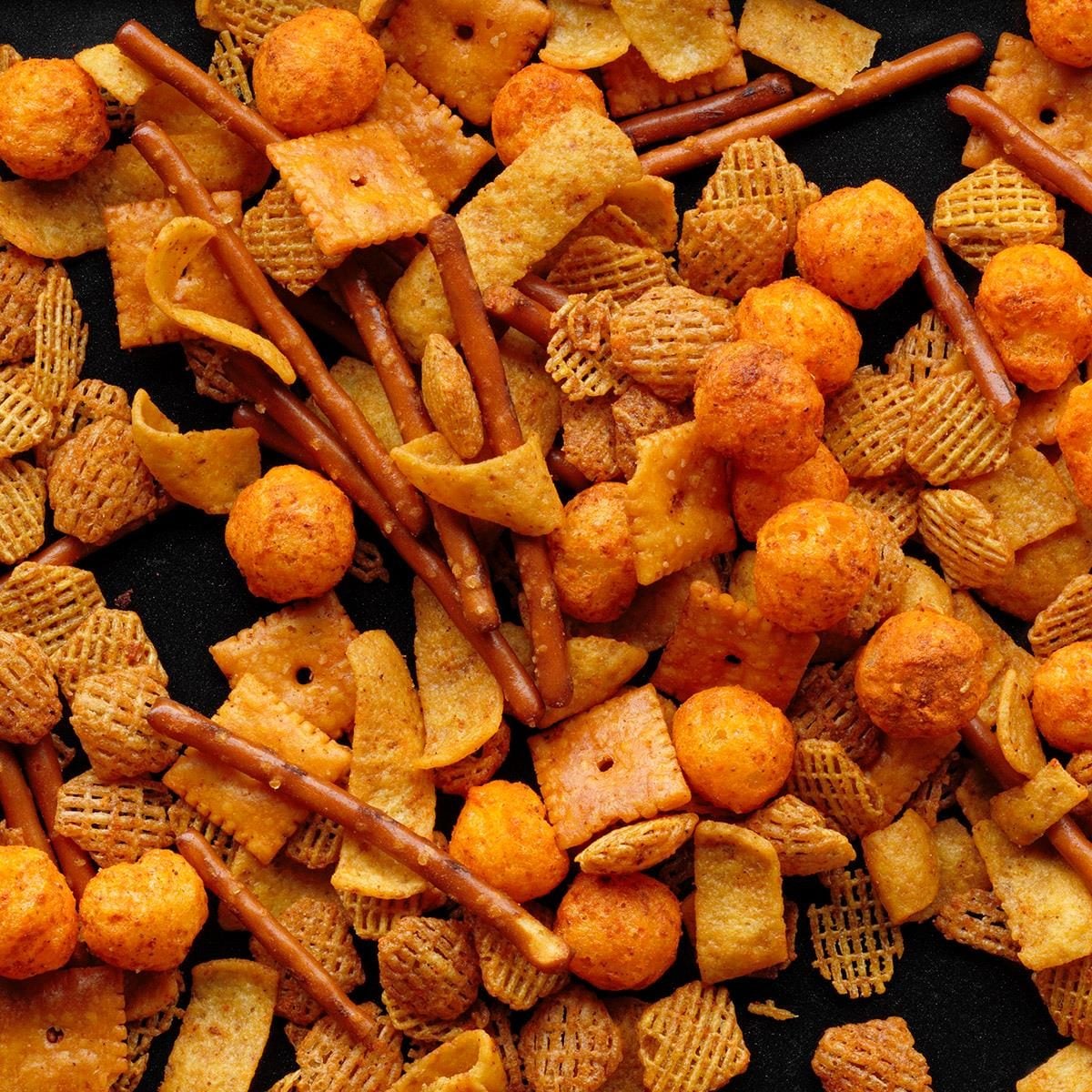 Safari-Themed Animal Cracker Snack Mix