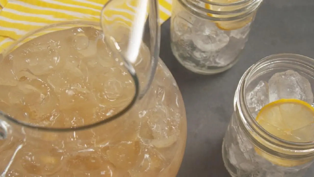 Honey-Ginger Lemonade Collins