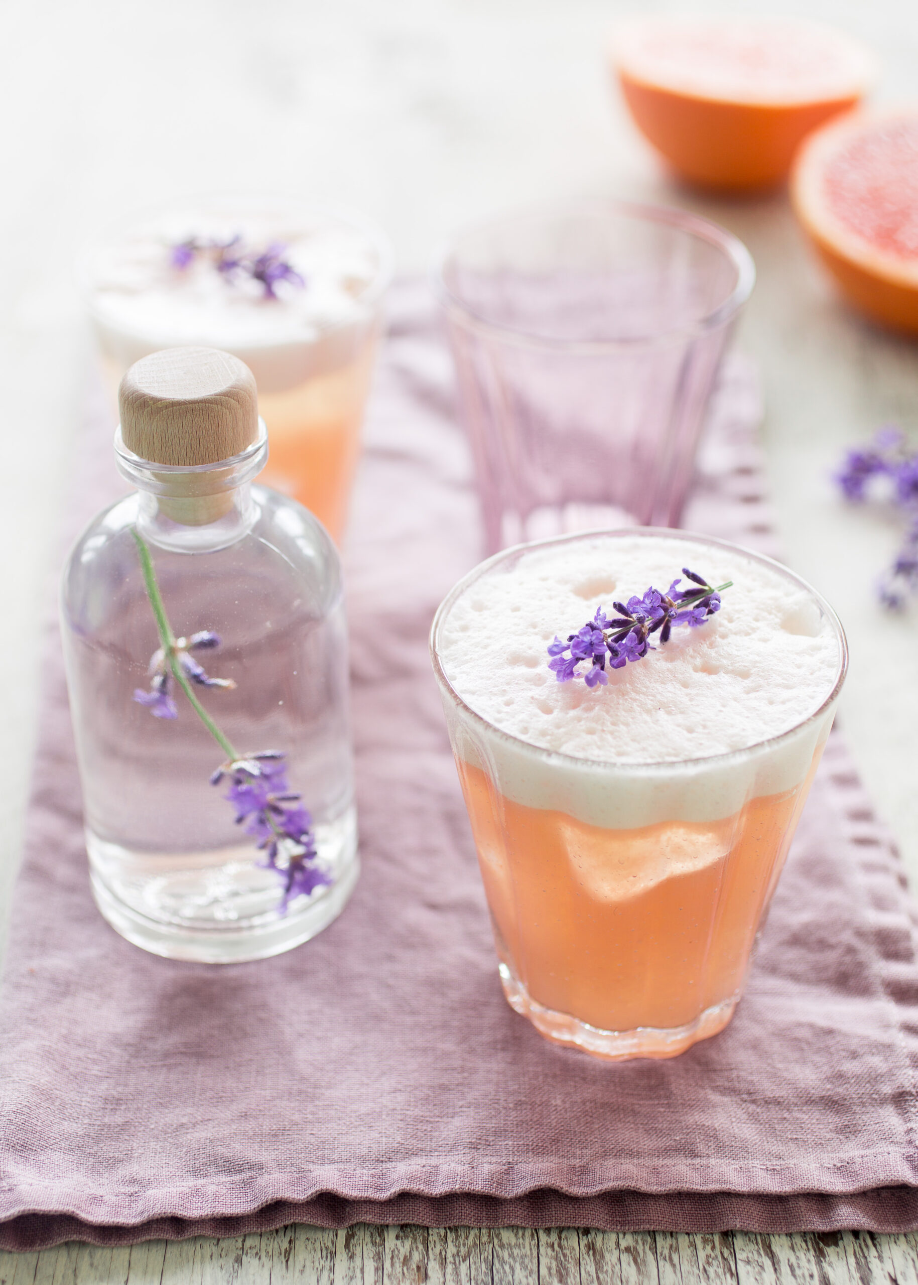 Lavender-Grapefruit Gin Fizz