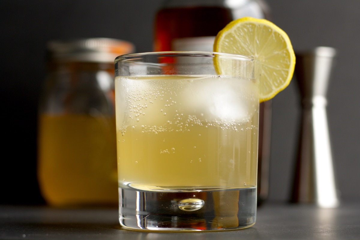 Ginger-Lime Rum Fizz