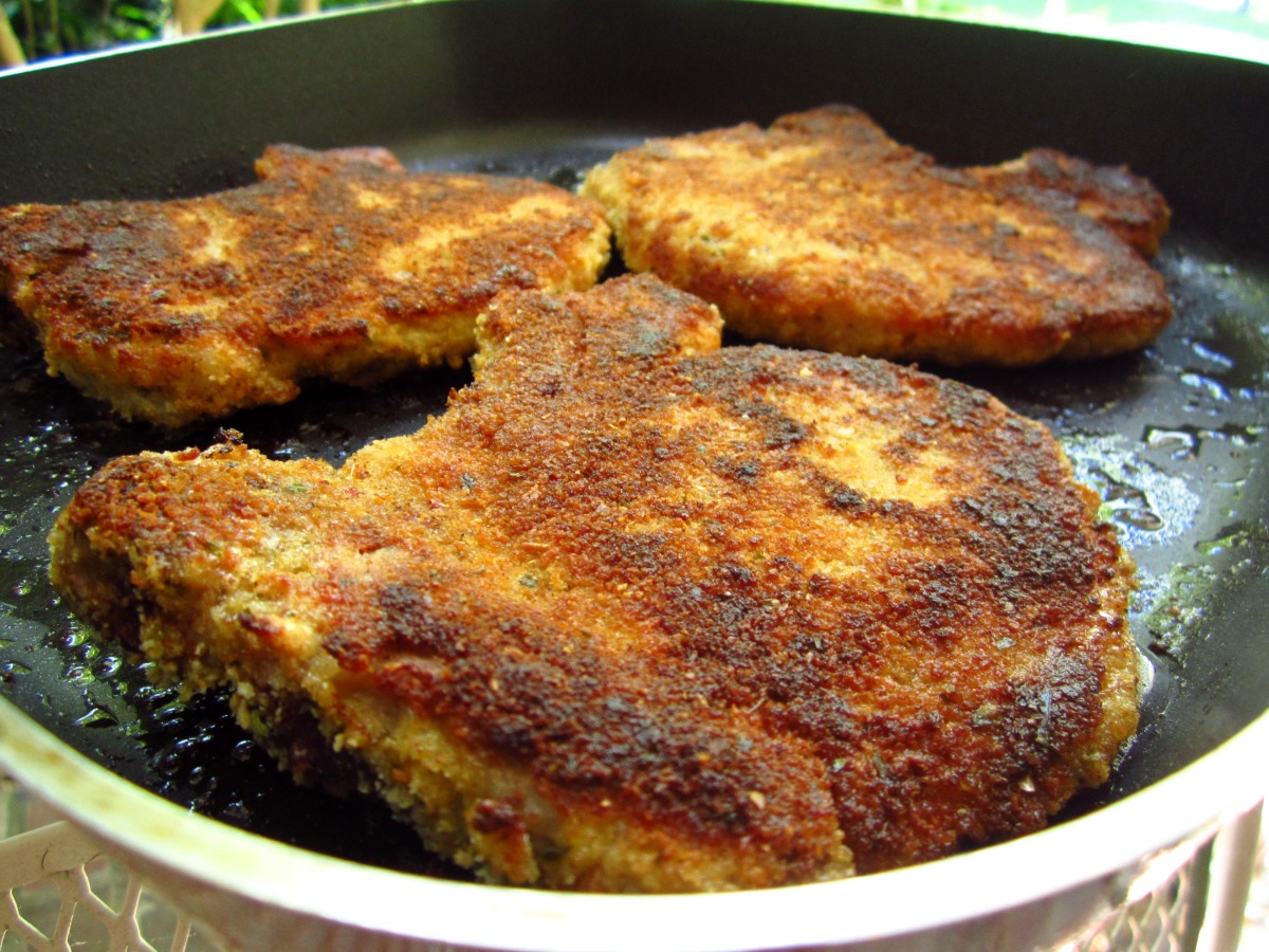 Parmesan-Crusted Pork Chops with Brazilian-Style Garlic Rice