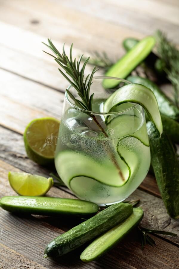Herbal Gin and Cucumber Smash