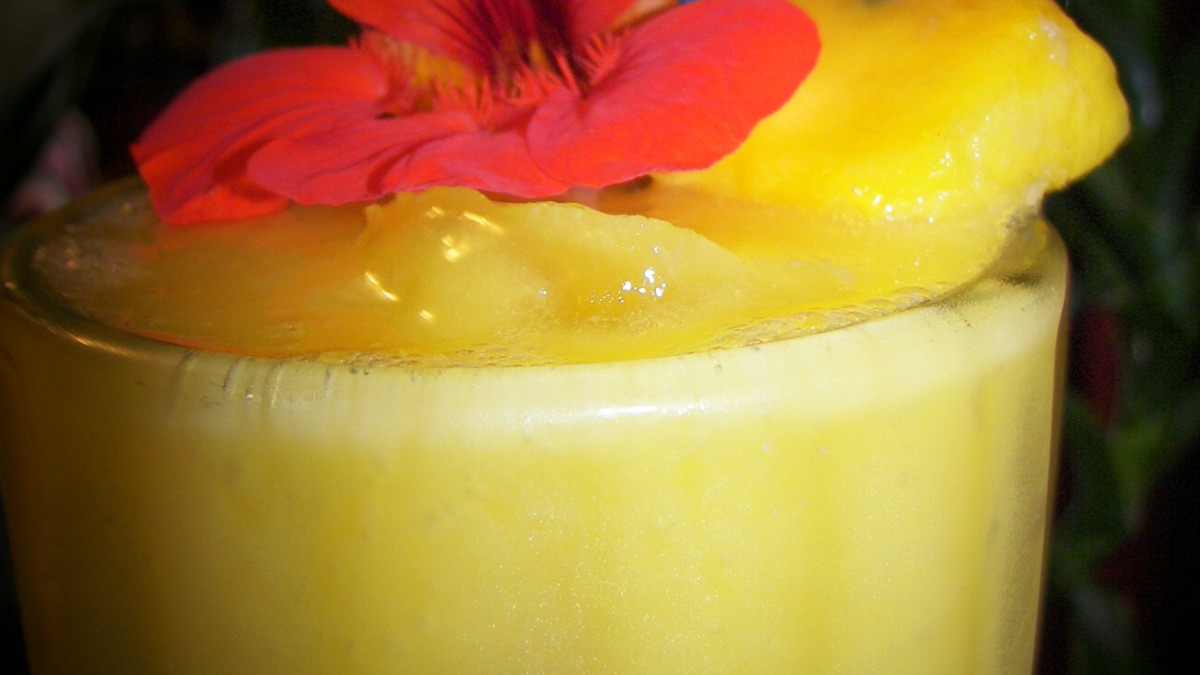 Mango-Lime Sparkler