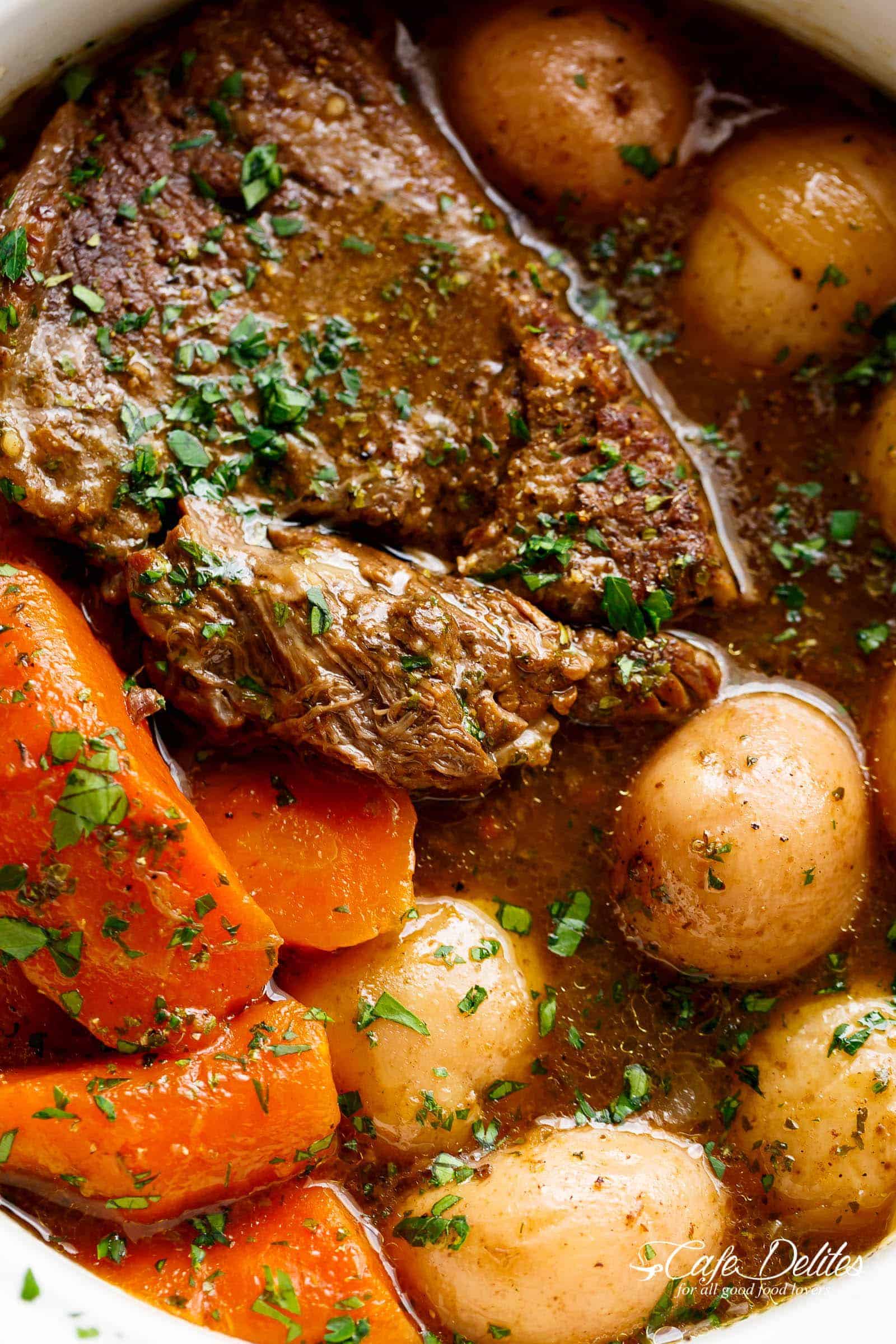 Slow-Cooked Beef Chuck Roast with Garlic and Rosemary