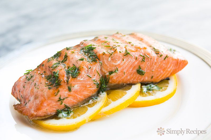 Grilled Lemon-Dill Salmon with Cucumber Yogurt Sauce