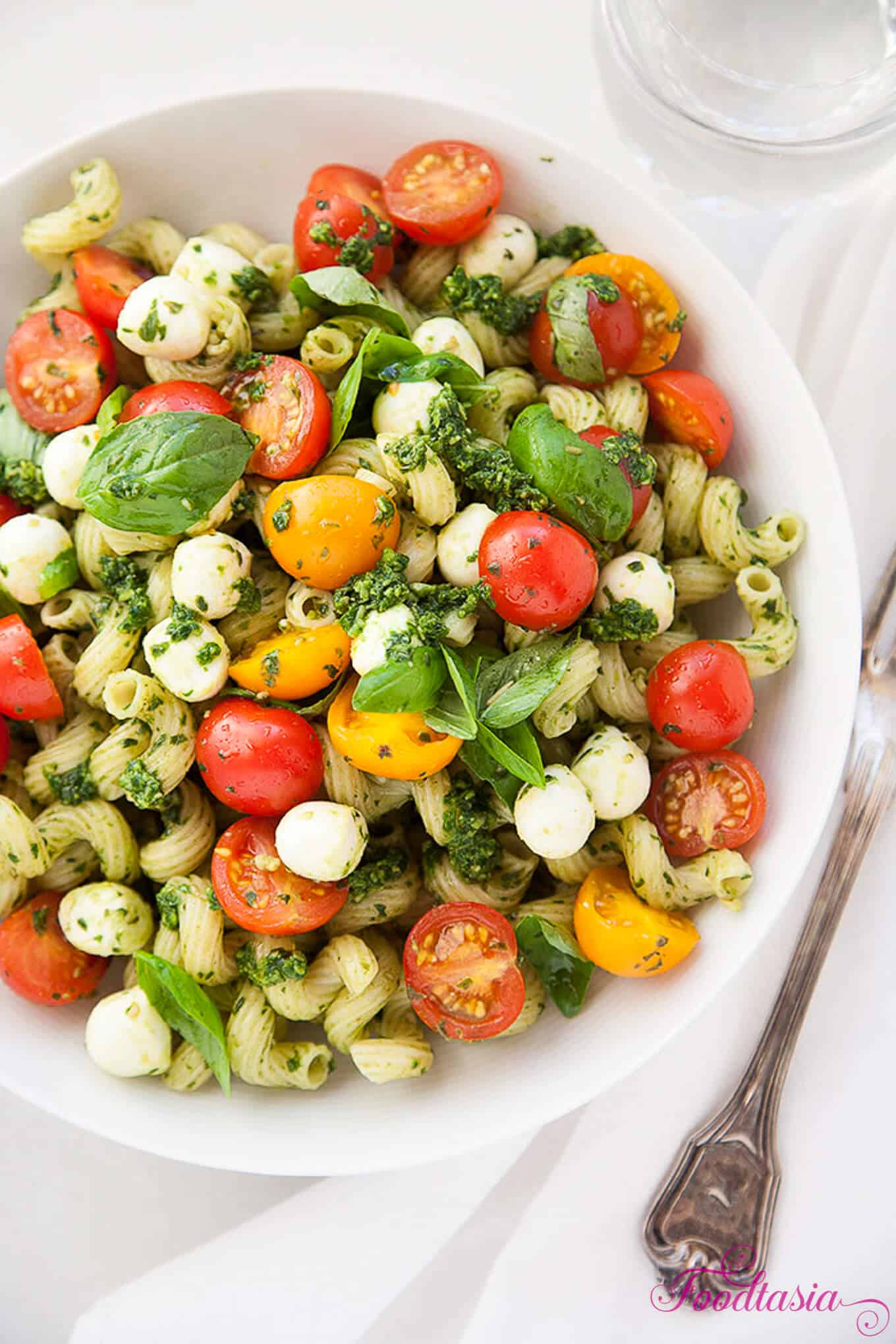 Pesto Pasta Salad with Cherry Tomatoes and Mozzarella