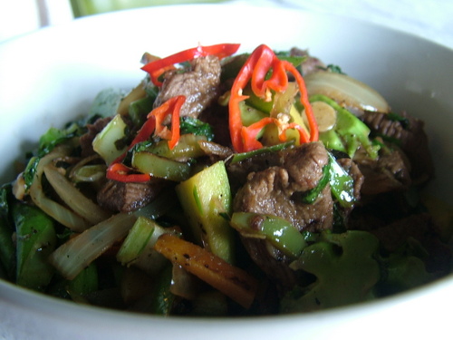 Bush-Spiced Kangaroo Stir Fry with Finger Lime and Snow Peas