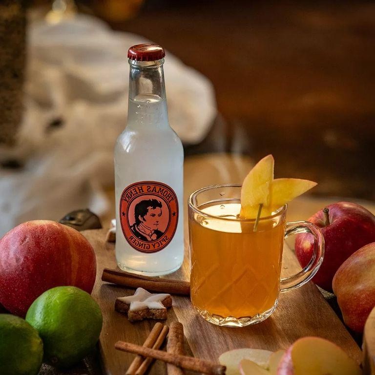 Spiced Ginger-Rum Fizz with Fresh Lime