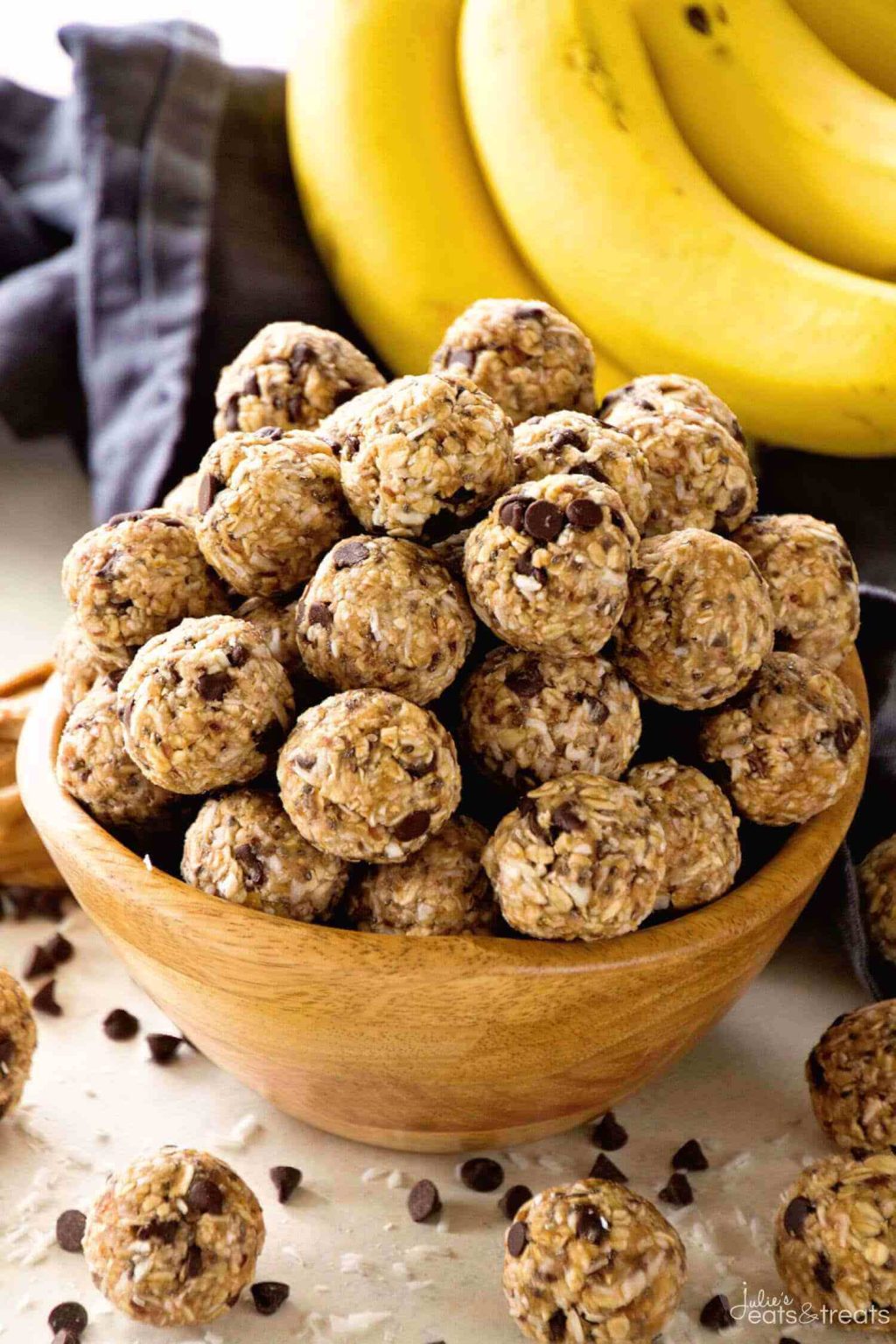 No-Bake Chocolate Banana Oat Bites