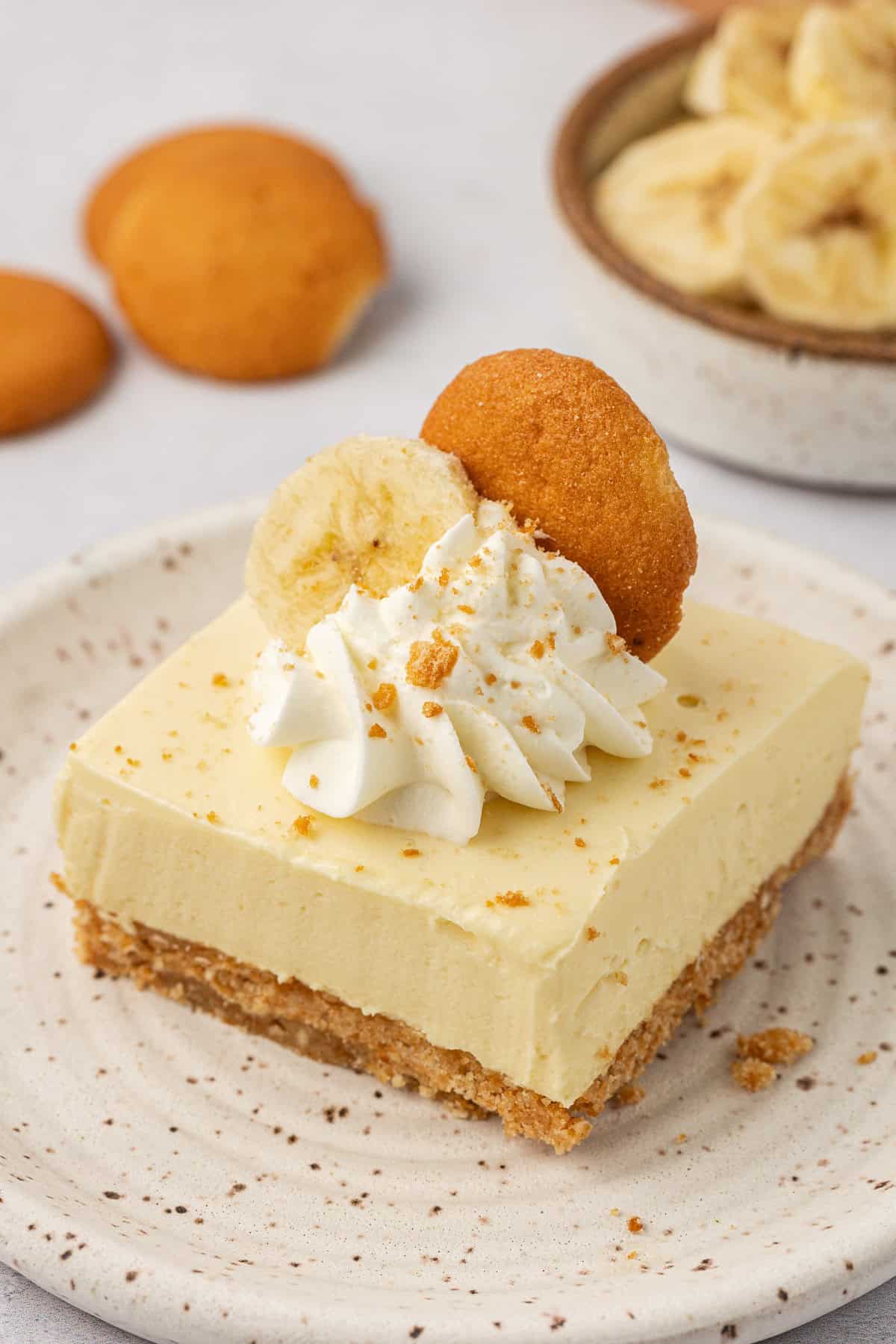 Oven-Roasted Banana Pudding Bars with Vanilla Wafer Crust