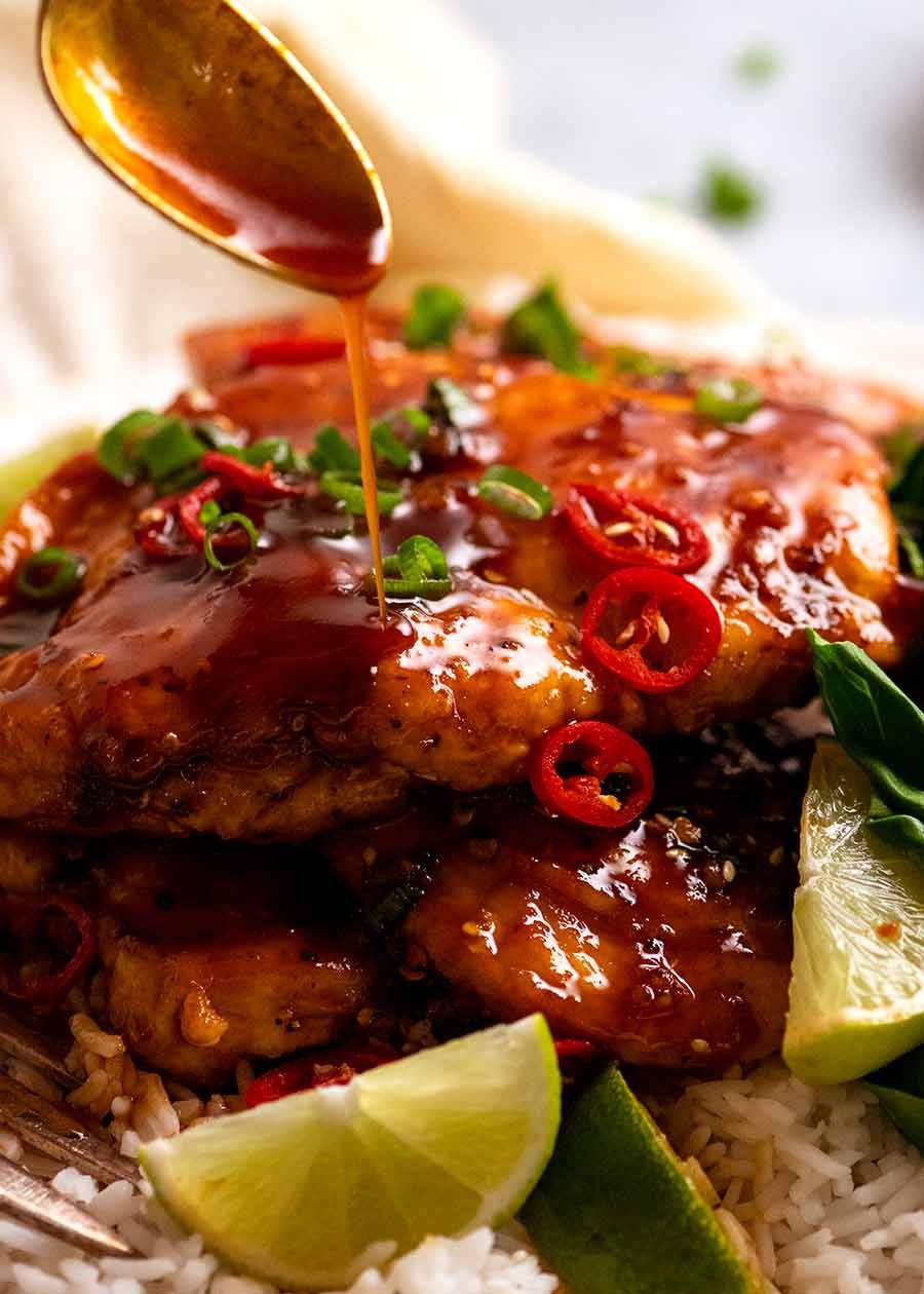 Sautéed Chicken with Garlic and Chili in a Spicy Tomato Sauce