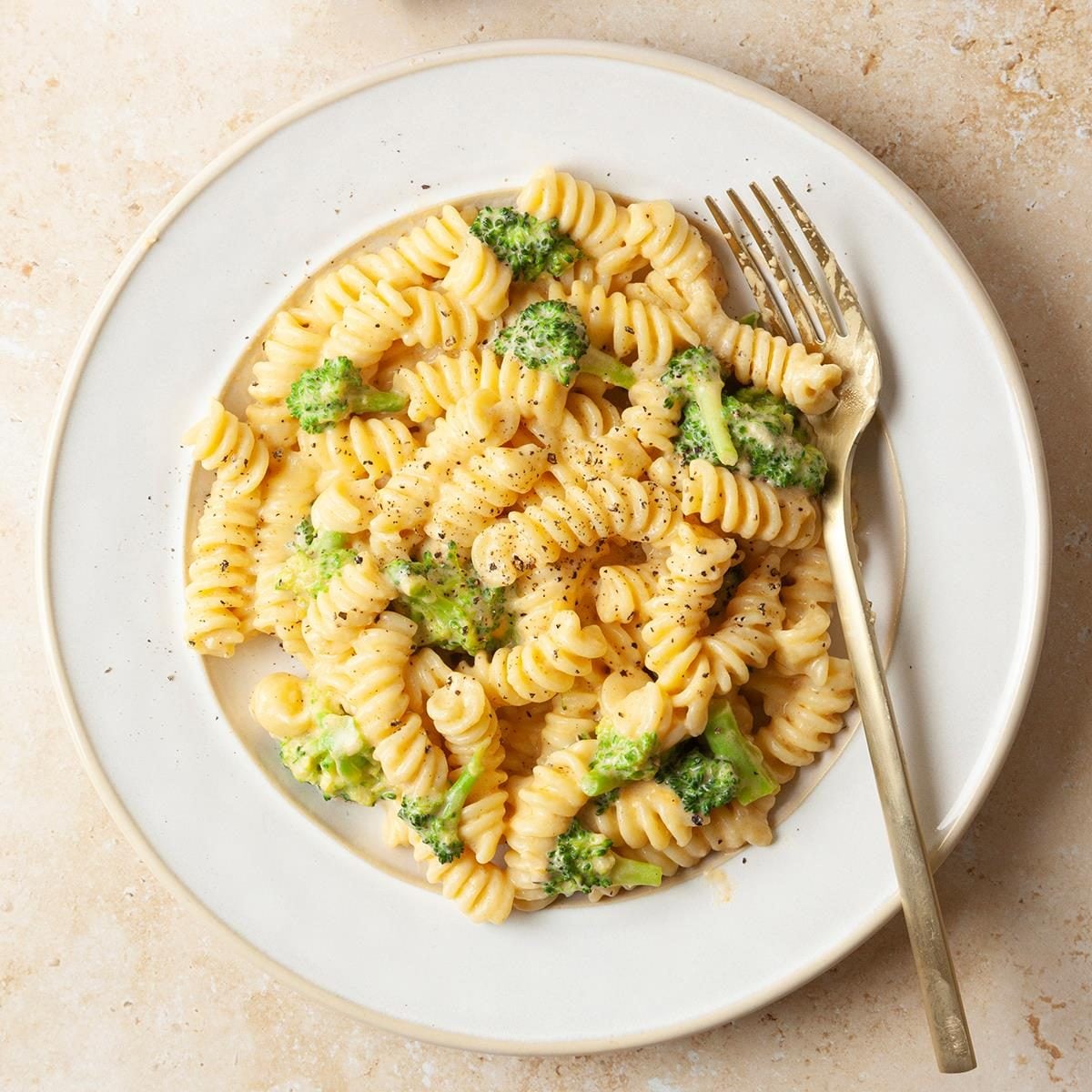 One-Pot Broccoli Pasta Bake with Cheddar