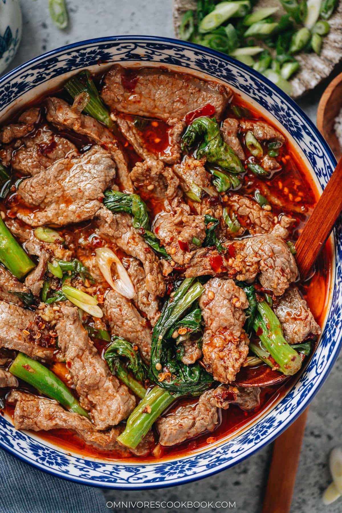 Spicy Sichuan Stir-Fried Beef with Chili Peppers