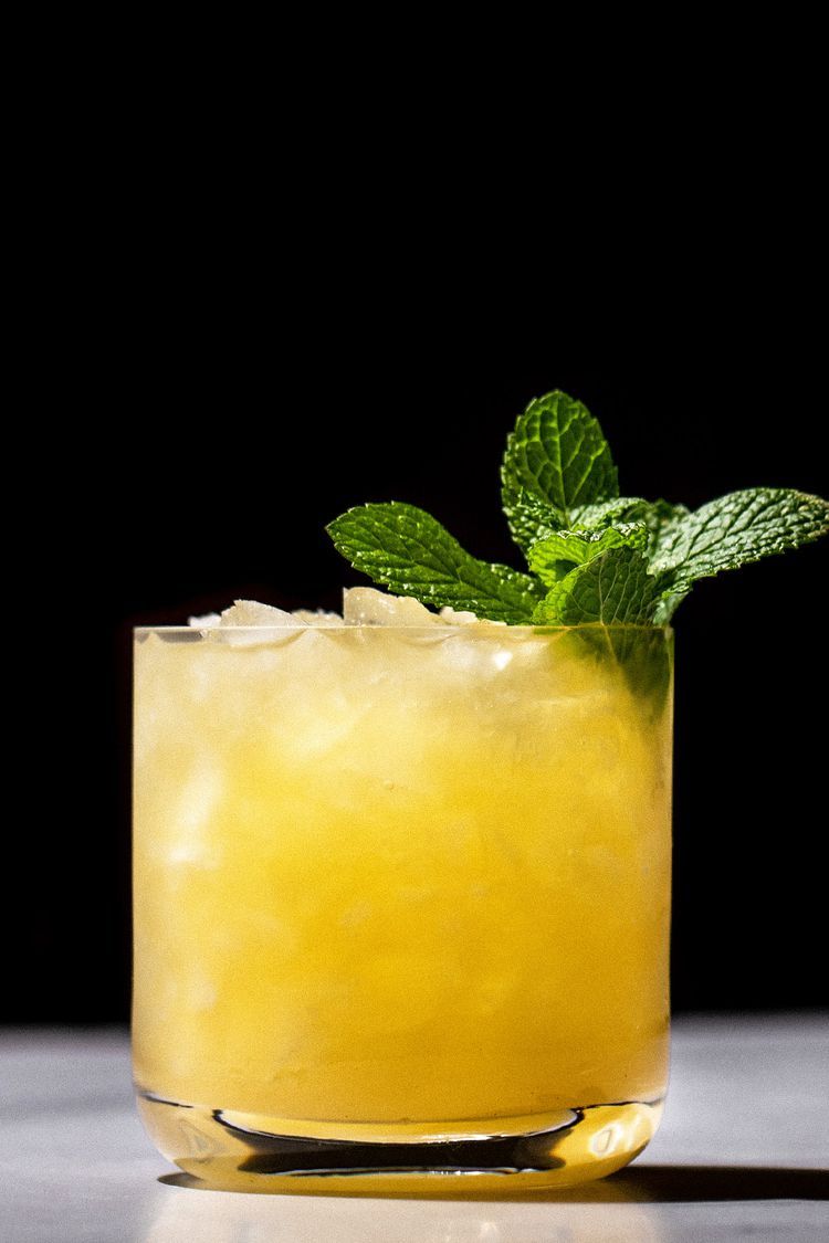 Honey-Ginger Whiskey Smash