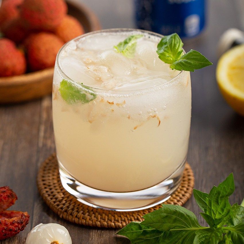 Ginger-Lychee Gin Fizz