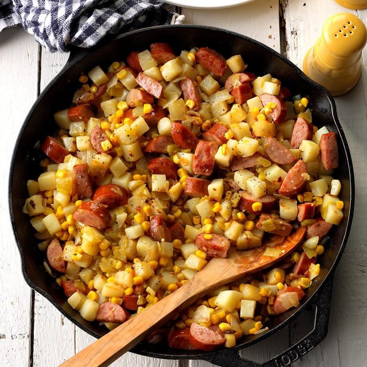 Outdoor Campfire Skillet Breakfast Hash