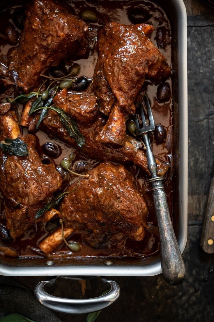 Slow-Cooked Lamb Shanks with Australian Pepperberry and Red Wine