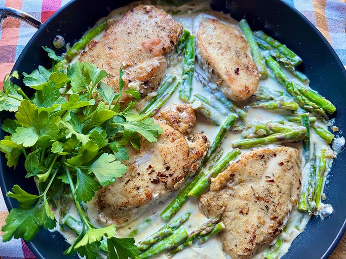 Seven-Ingredient Chicken and Asparagus