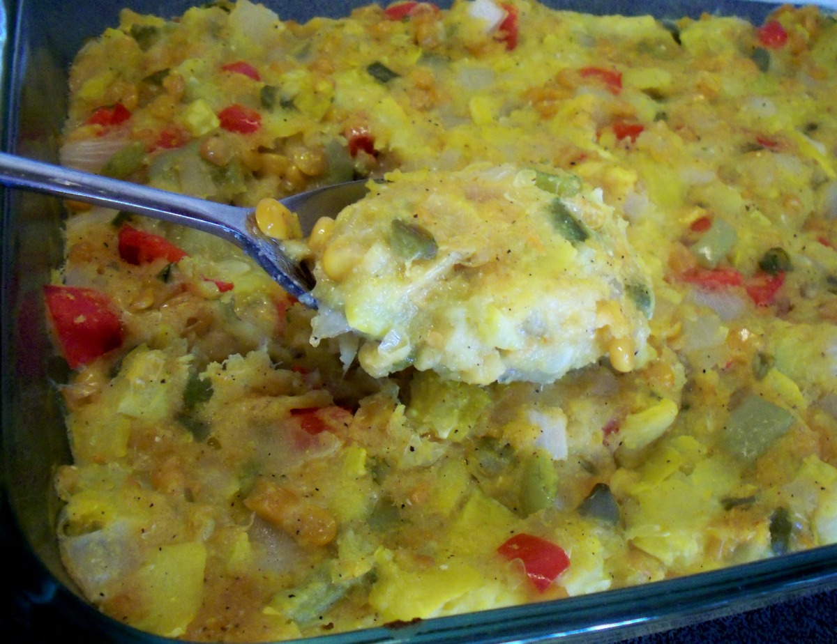 Low-Carb Yellow Squash Bake with Almonds and Colby-Jack