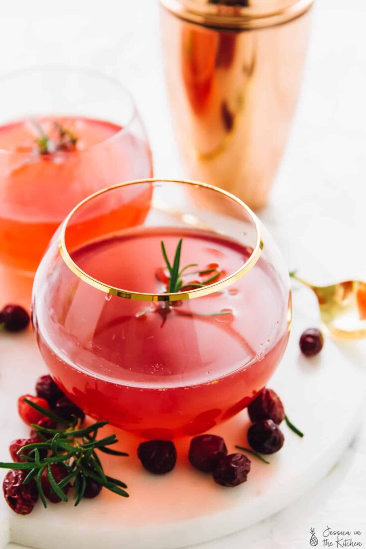 Seasonal Herb-Infused Gin Fizz