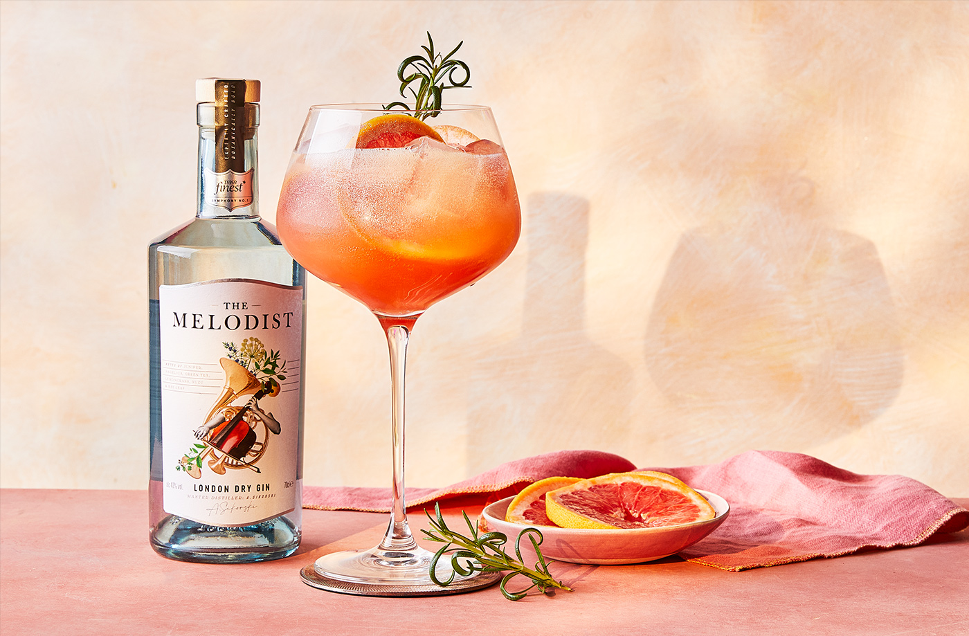 Herbal Gin and Grapefruit Fizz