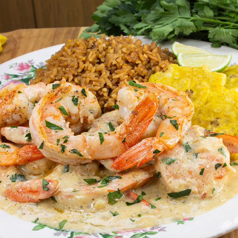 Arroz con Coco y Camarones
