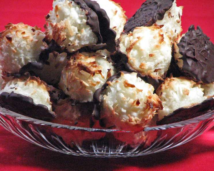 Chocolate-Dipped Coconut Macaroons with Sea Salt