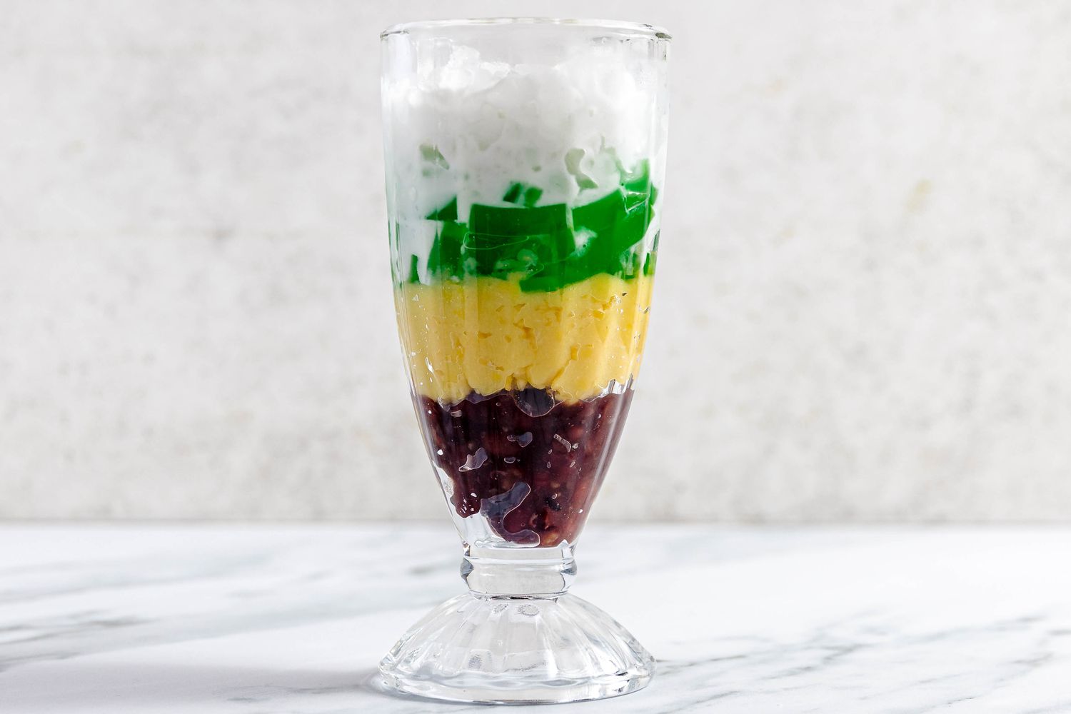 Che Ba Mau Layered Vietnamese Sweet Bean Dessert