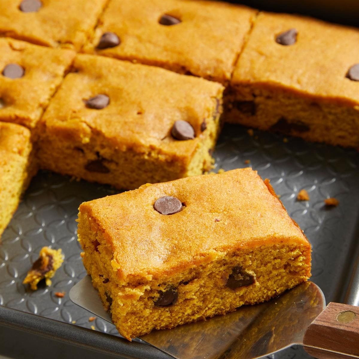 One-Bowl Spiced Pumpkin Blondies