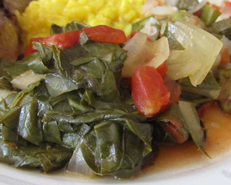 Quick Tomato and Collard Green Tibs with Garlic