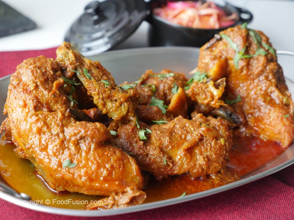 Wazwan-Style Chicken Gushtaba in Yogurt Gravy