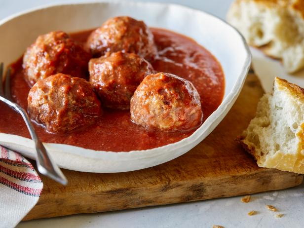 Hopkins Trail Spiced Turkey Meatballs with Tomato Sauce