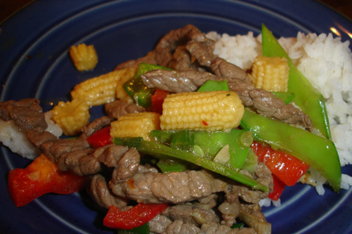 Sichuan-Style Spicy Stir-Fried Beef with Chili and Garlic