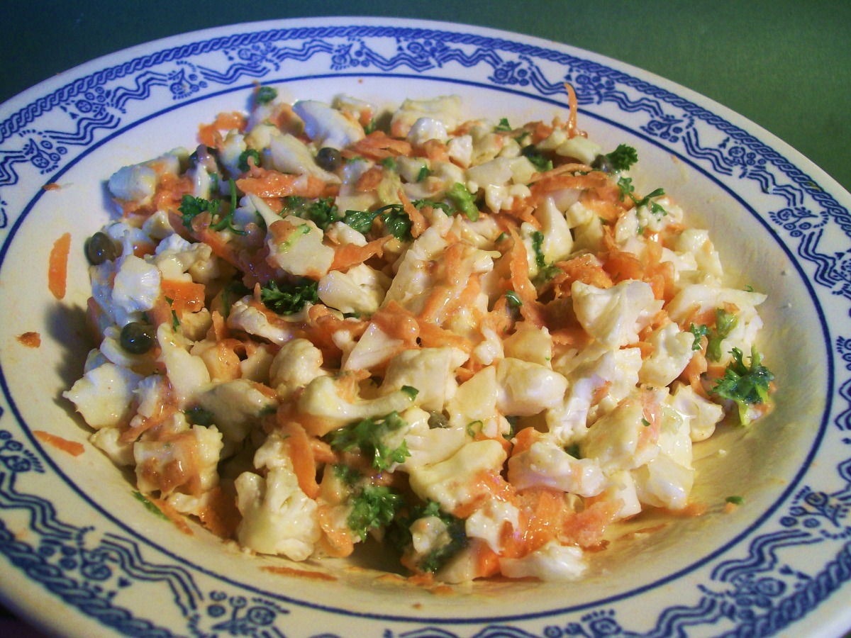 Curry-Spiced Roasted Cauliflower and Carrot Salad