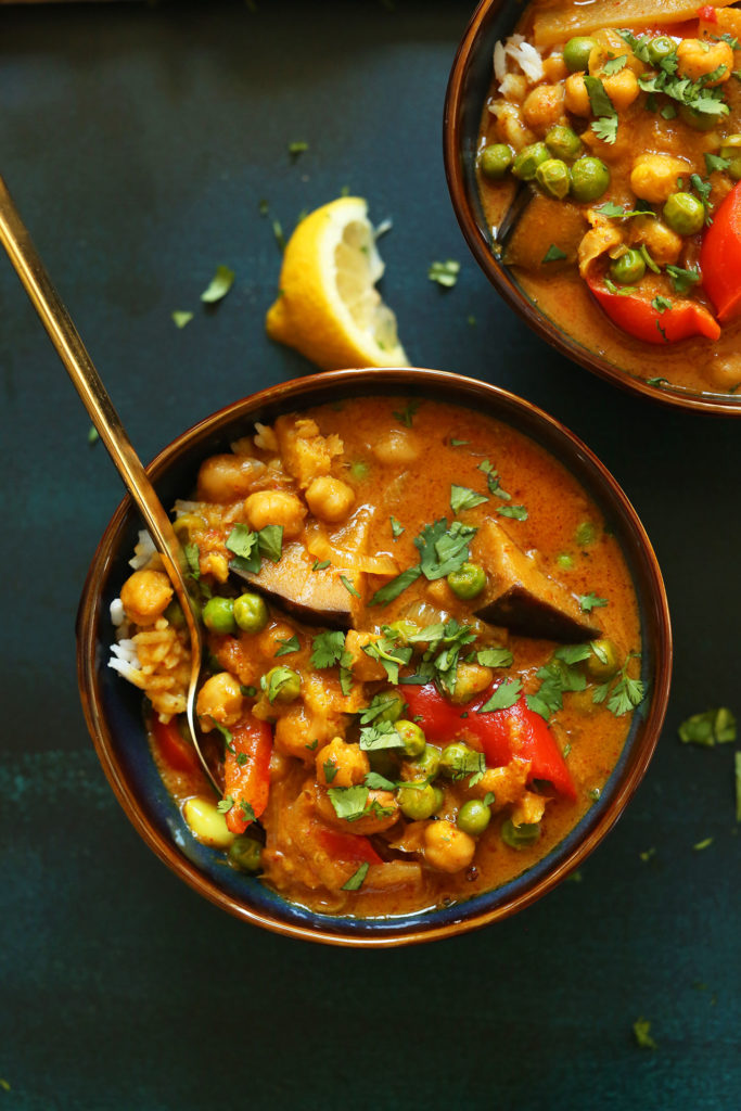 Popular Vegetarian Chickpea Curry with Coconut Milk