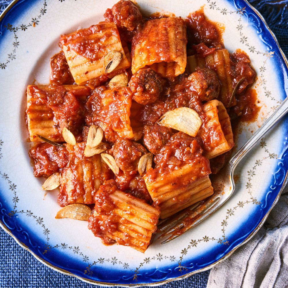 Pan-Seared Italian Sausage with Tomato and White Wine Ragù
