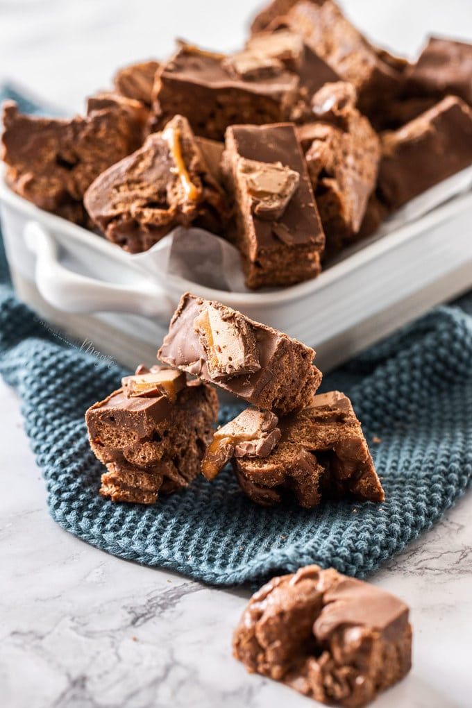 No-Bake Milo Chocolate Slice with Caramel Drizzle