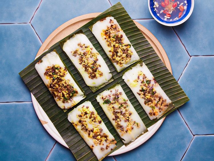 Sticky Rice Dumplings with Shrimp and Pork (Bánh Nậm)